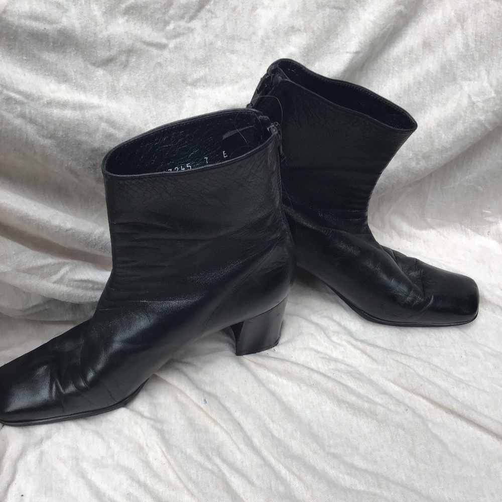 Vintage Stuart Weitzman boots 1990s in leather - Picture 2 of 6